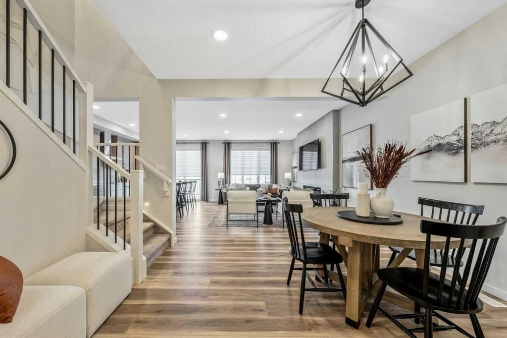 154 Osprey Hill Way SW, Calgary — photo 4 of 31