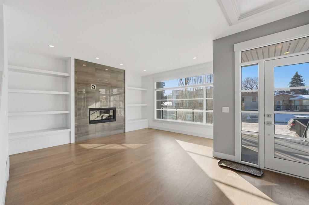 1716 28 Street SW, Calgary — photo 3 of 50