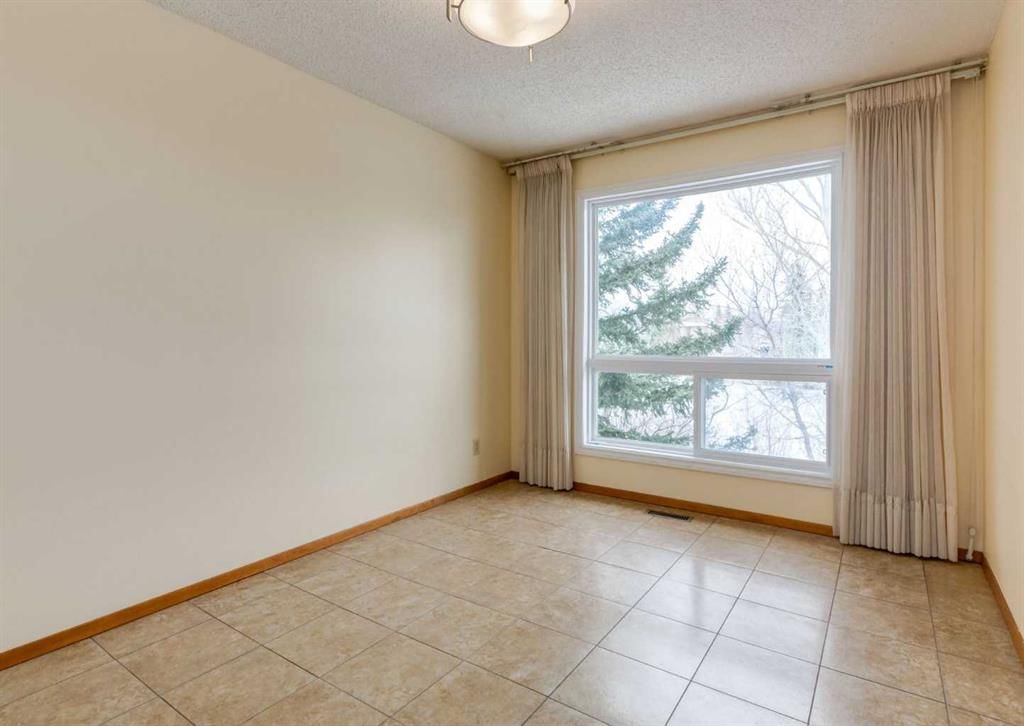 60 Macewan Glen Drive NW, Calgary — photo 5 of 50