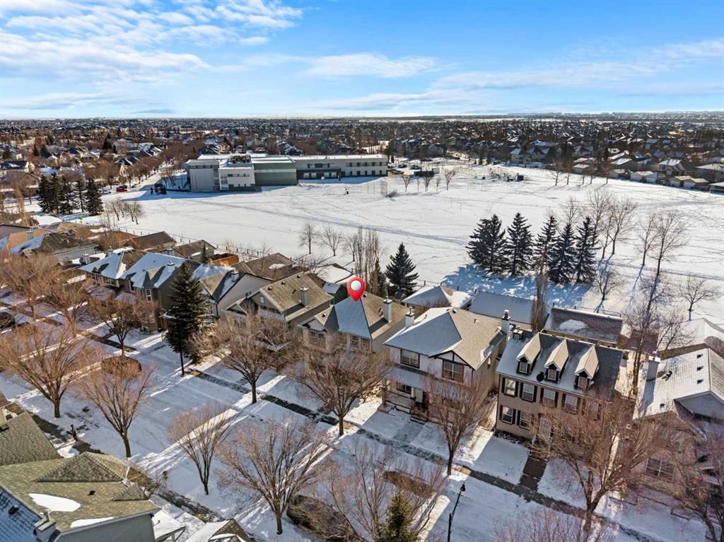 76 Inverness Drive SE, Calgary — main listing photo
