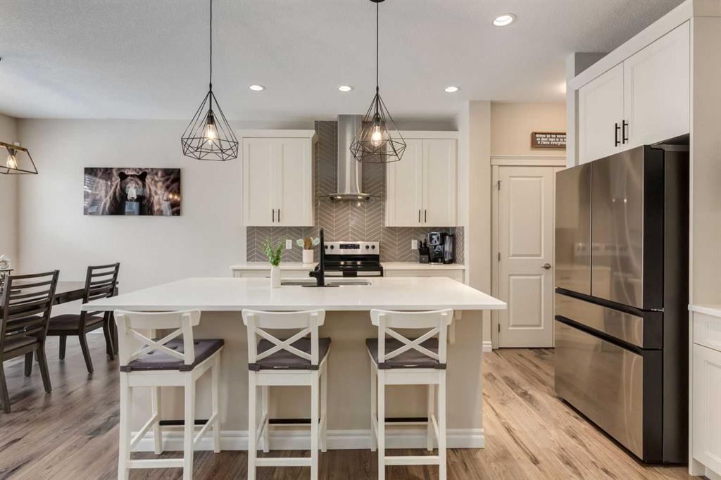 45 Nolanhurst Common NW, Calgary — photo 4 of 41