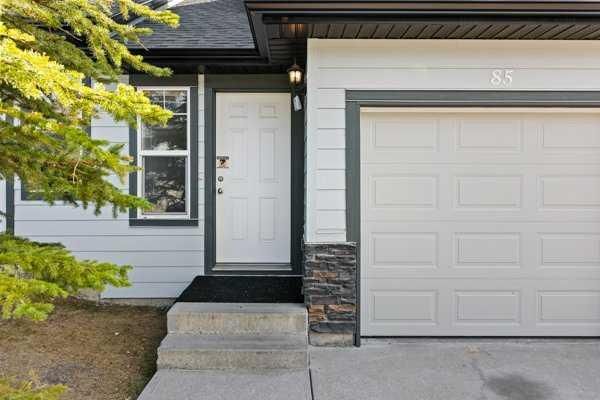 85 Panatella Villas NW, Calgary — main listing photo
