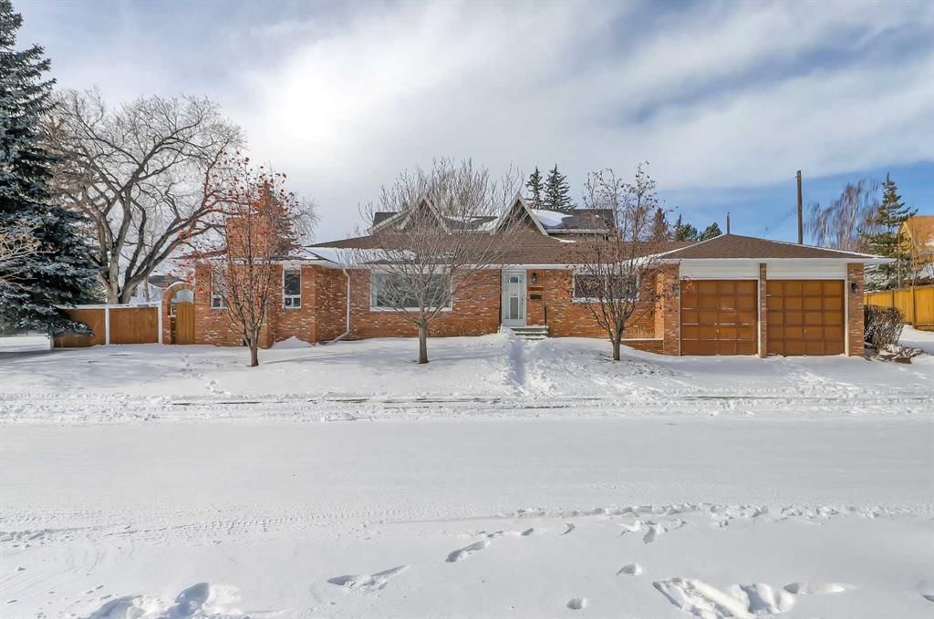 2607 Granville Street SW, Calgary — main listing photo