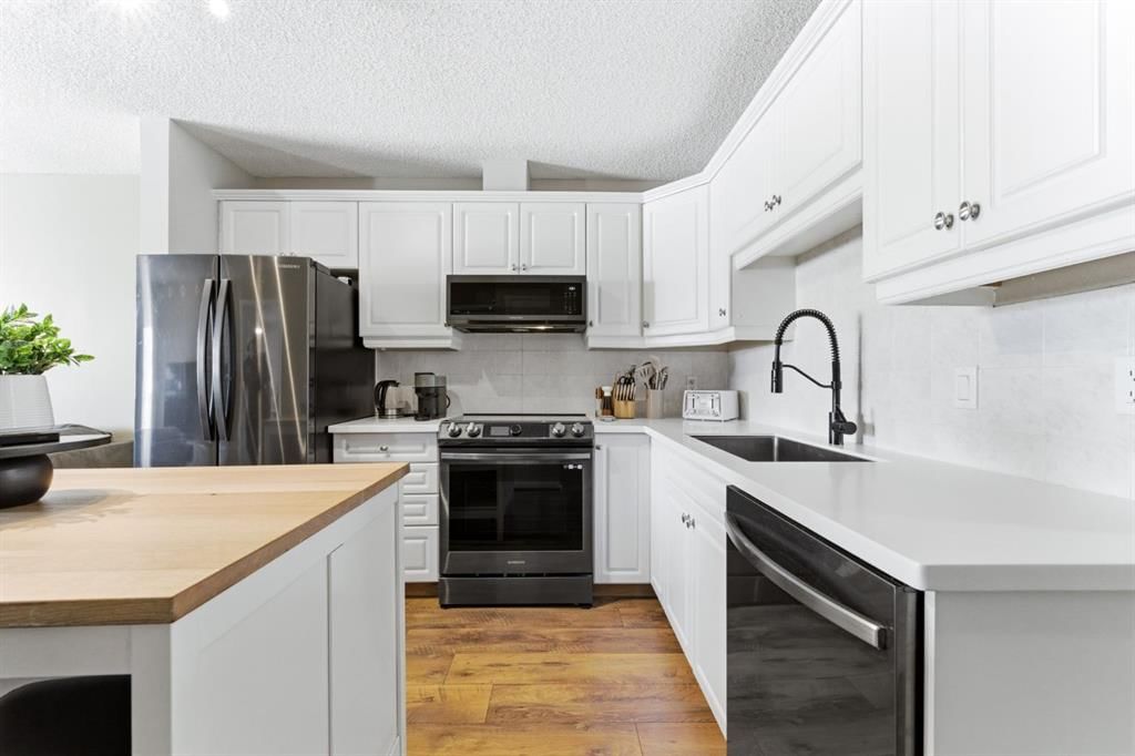 203, 6148 Bowness Road NW, Calgary — photo 5 of 29