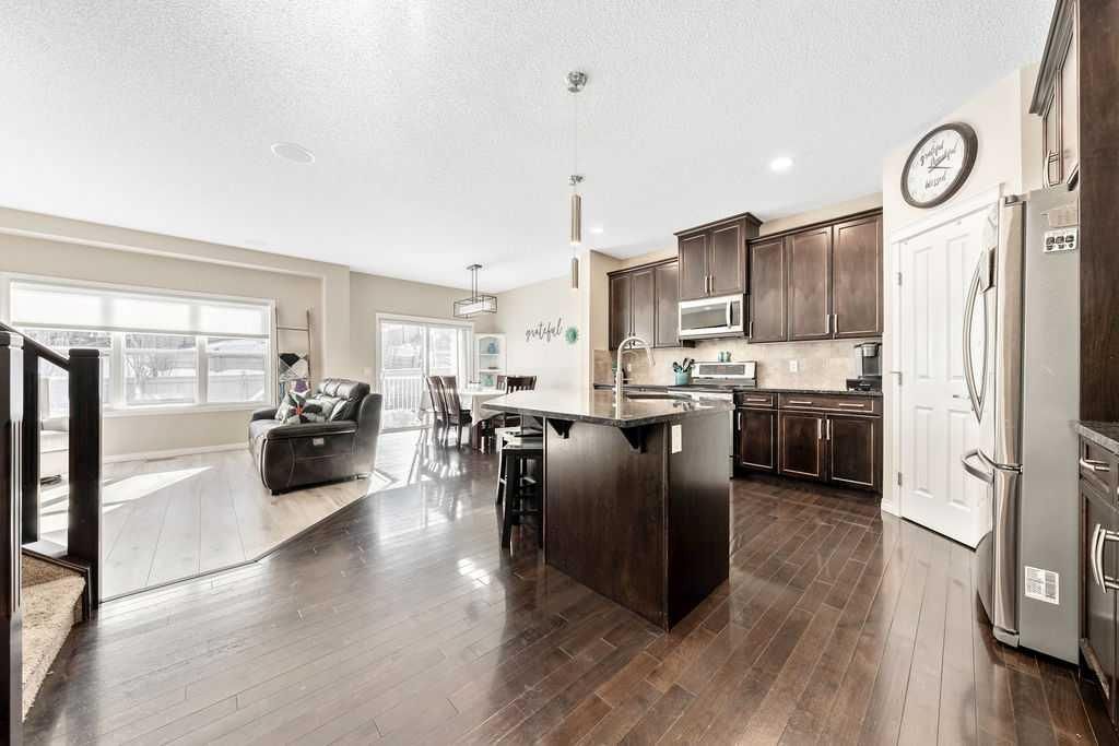 242 Kincora Glen Road NW, Calgary — photo 5 of 42