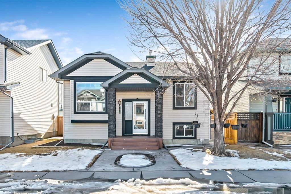 196 Erin Meadow Way SE, Calgary — main listing photo