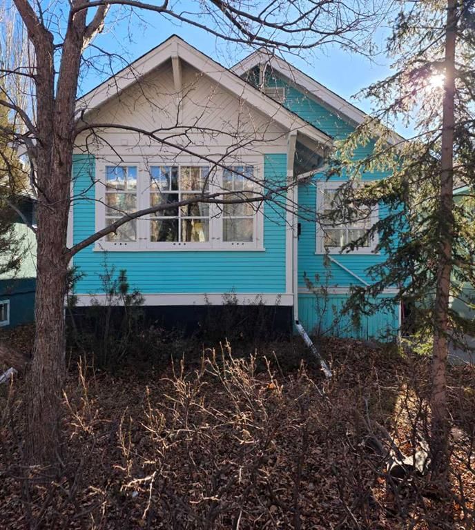 327 3 Avenue NE, Calgary — main listing photo