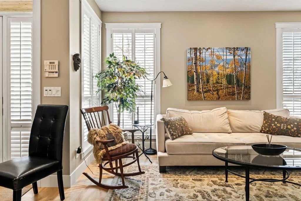 1428 9 Street NW, Calgary — photo 4 of 50