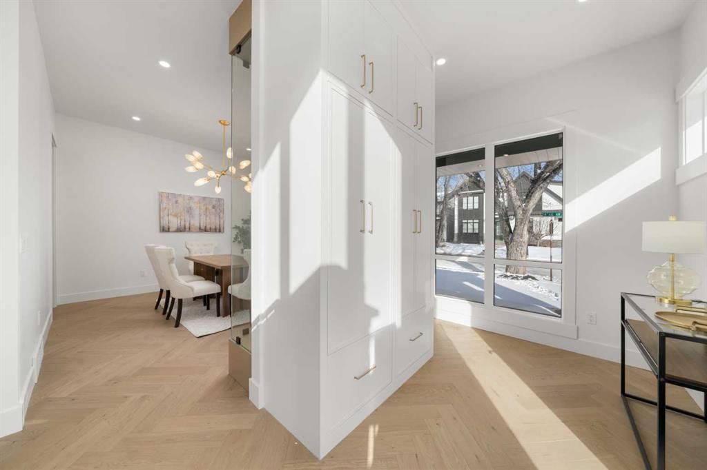 2401 4 Avenue NW, Calgary — photo 3 of 45