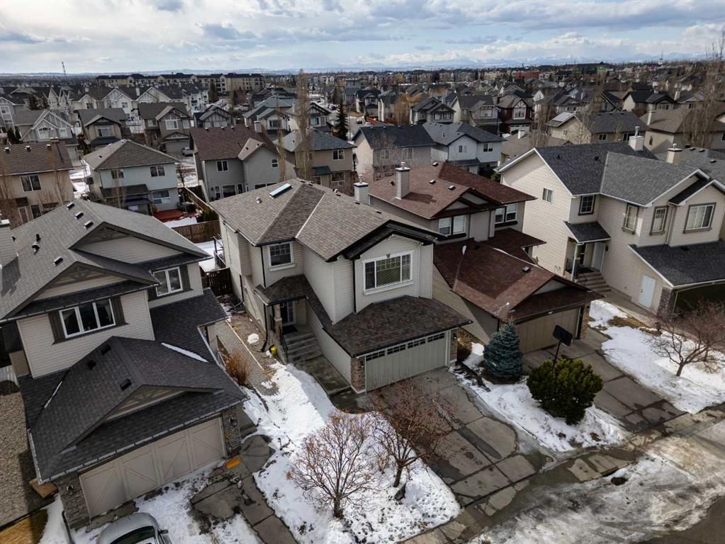 51 Brightondale Crescent SE, Calgary — photo 4 of 46
