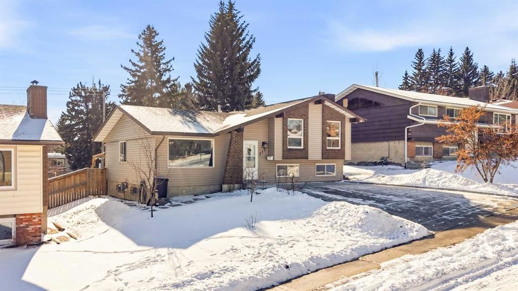715 130 Avenue SW, Calgary — main listing photo