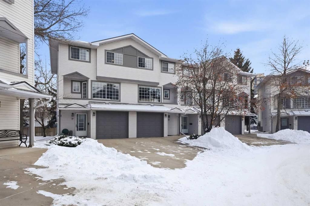 57 Kingsland Villas SW, Calgary — photo 4 of 38