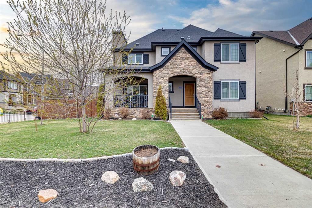 305 Mahogany Boulevard SE, Calgary — main listing photo