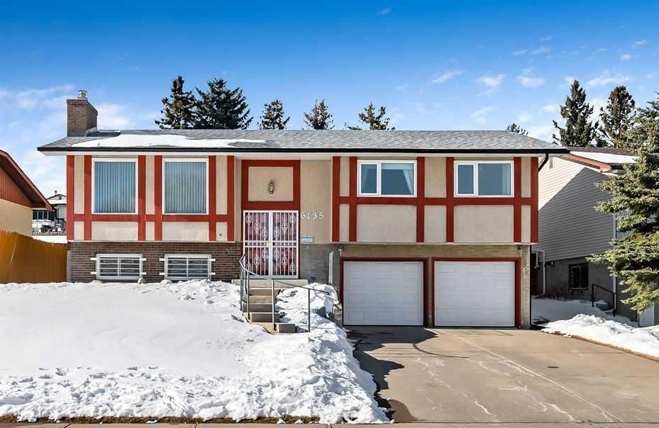 6135 Thornaby Way NW, Calgary — main listing photo
