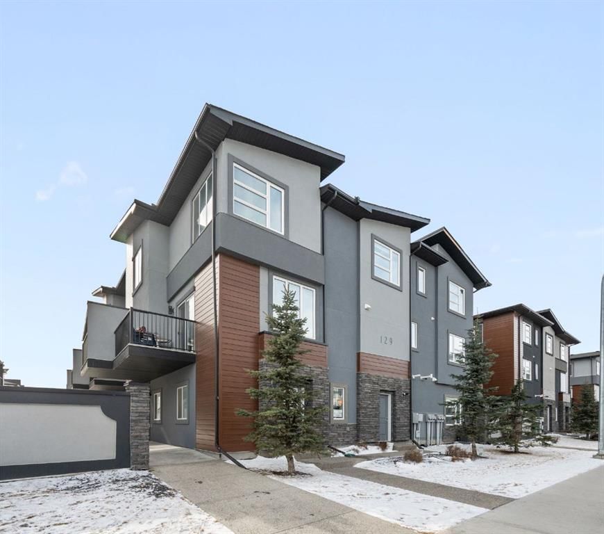 3, 129 Skyview Parade NE, Calgary — photo 3 of 37