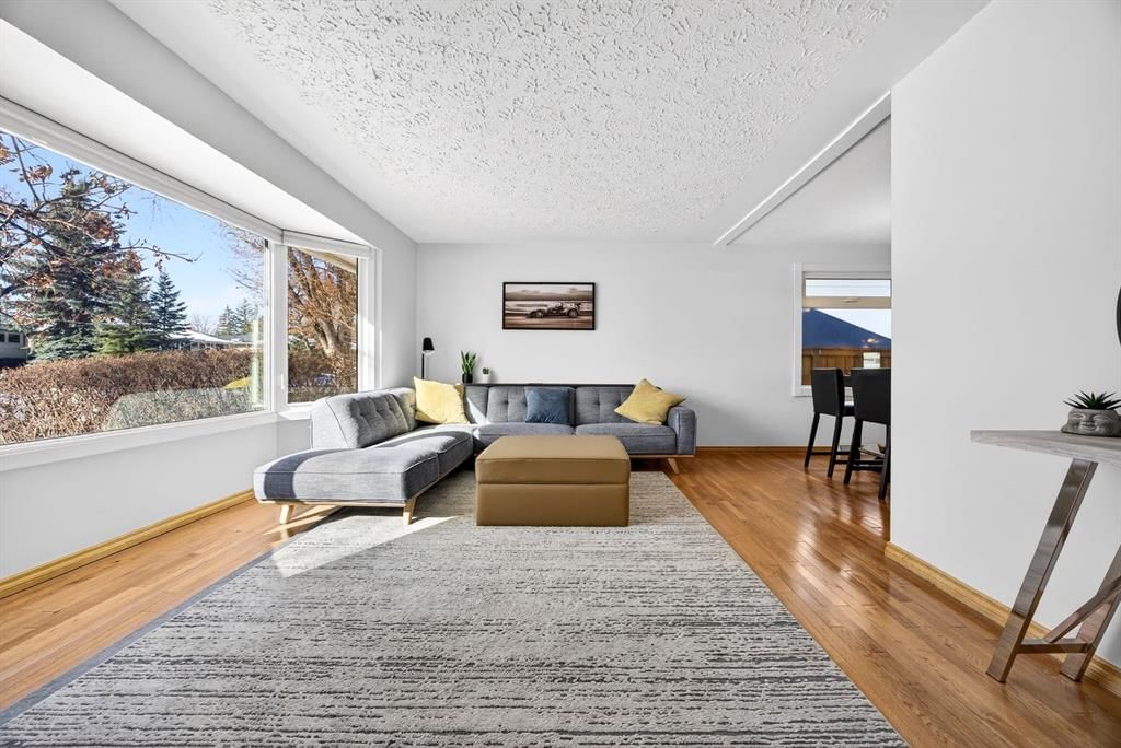 154 Windermere Road SW, Calgary — photo 5 of 45