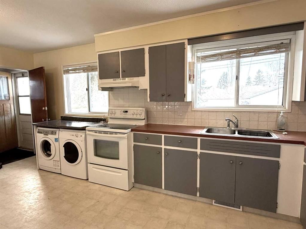 37 Arbour Crescent SE, Calgary — photo 3 of 20