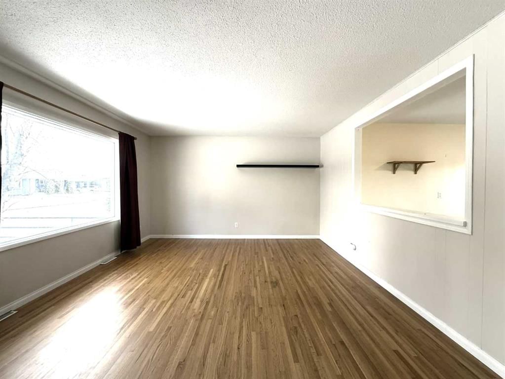 37 Arbour Crescent SE, Calgary — photo 4 of 20