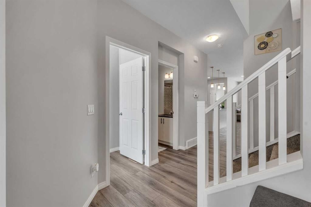 89 Homestead Crescent NE, Calgary — photo 5 of 43