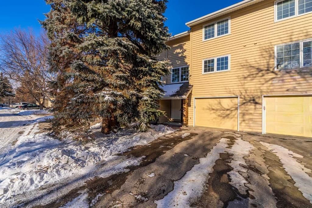 357 Point Mckay Gardens NW, Calgary — photo 2 of 50