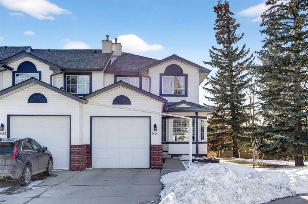 501 Citadel Terrace NW, Calgary — photo 2 of 41