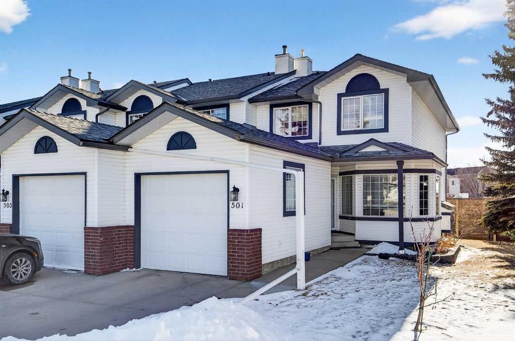 501 Citadel Terrace NW, Calgary — photo 3 of 41