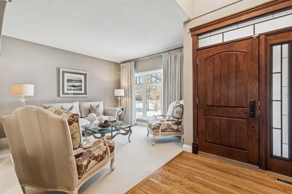 194 Mountain Park Drive SE, Calgary — photo 4 of 49