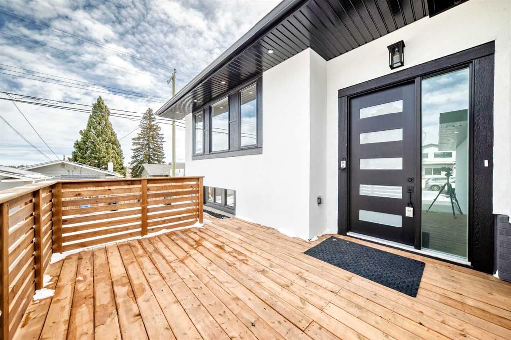 7 Lake Sundance Place SE, Calgary — photo 2 of 40