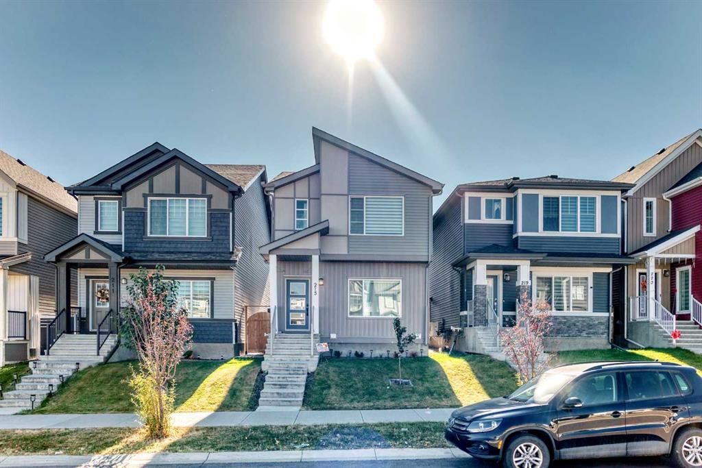 215 148 Avenue NW, Calgary — main listing photo