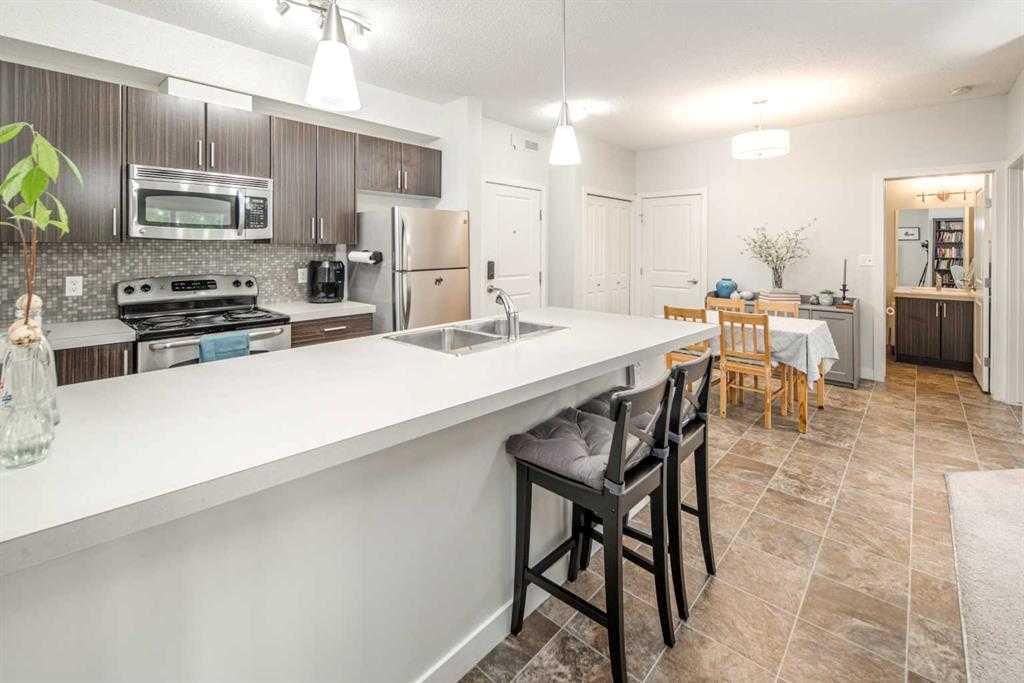 136, 23 Millrise Drive SW, Calgary — photo 4 of 25