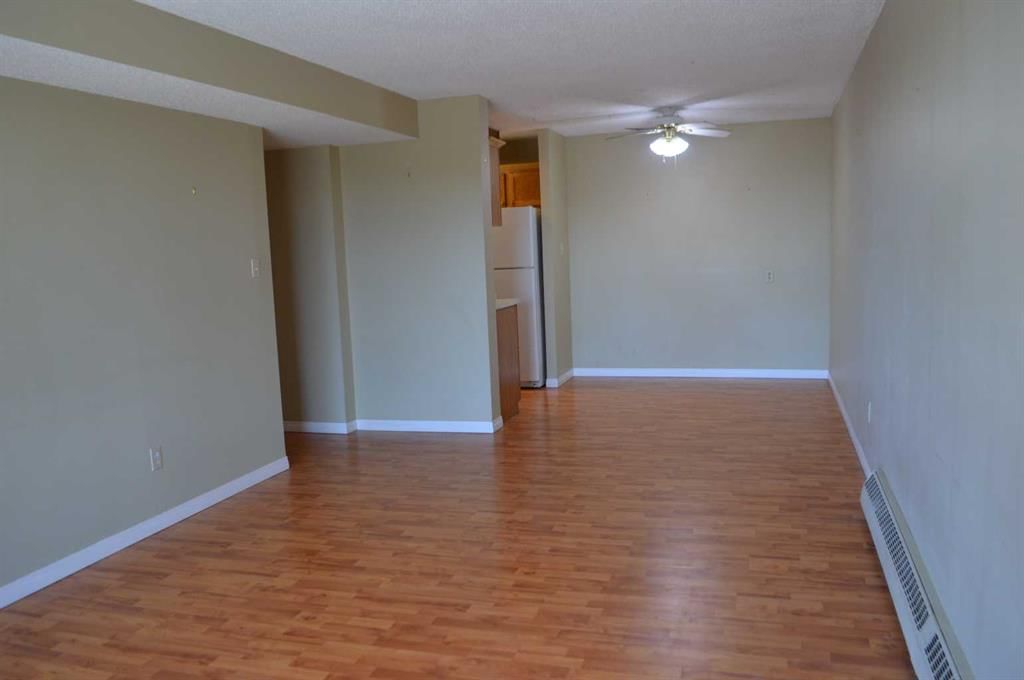 403, 9800 Horton Road SW, Calgary — photo 3 of 48