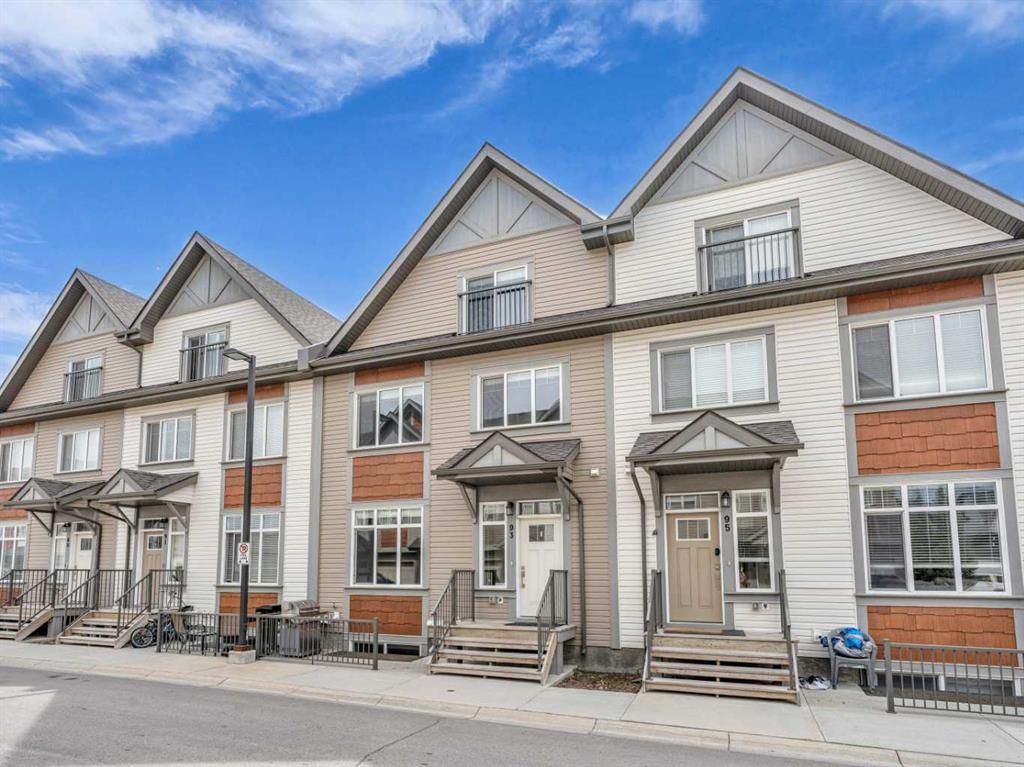 93 Copperstone Common SE, Calgary — photo 2 of 45