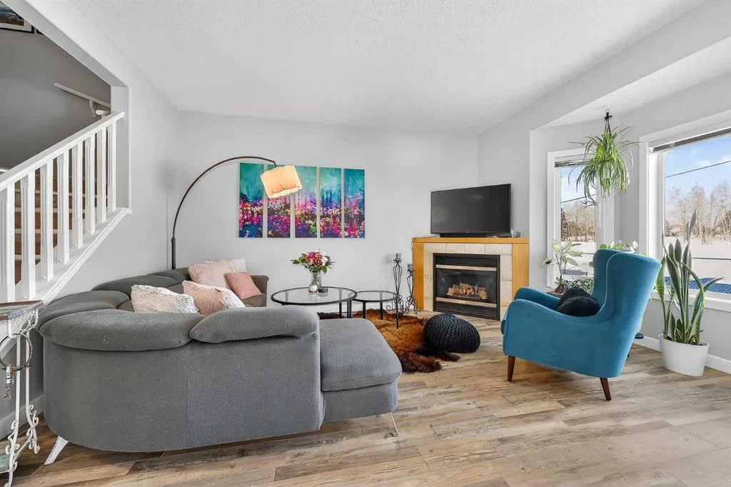 32 Prominence Park SW, Calgary — main listing photo