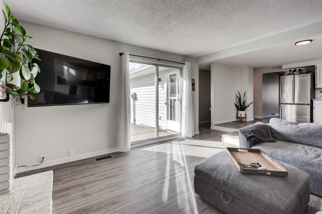 959 Bracewood Rise SW, Calgary — photo 3 of 45