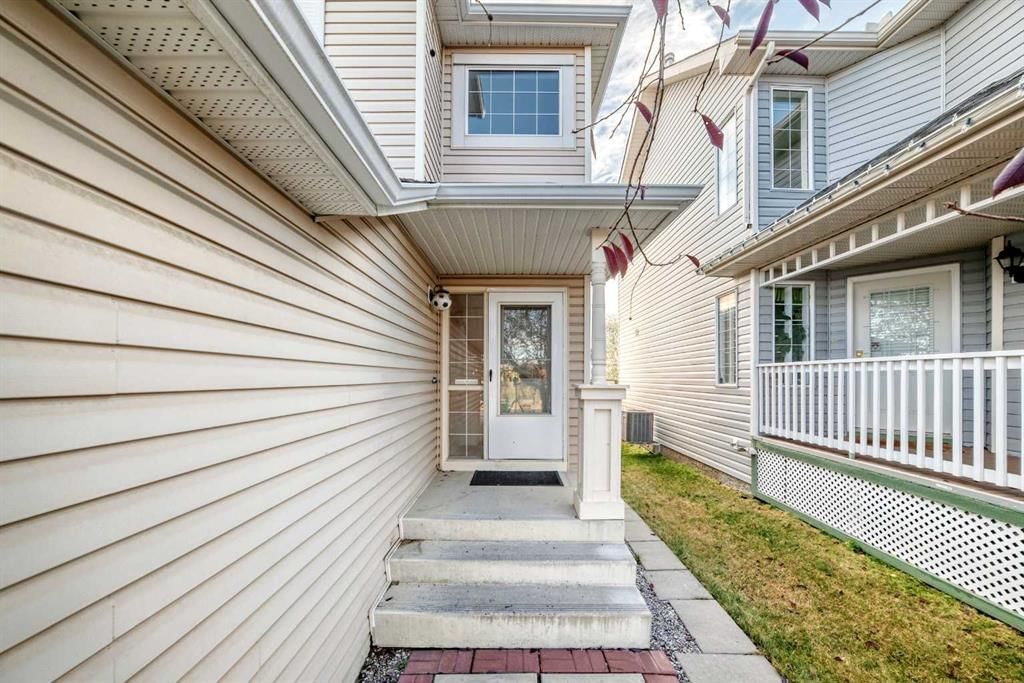 238 Bridleridge Way SW, Calgary — photo 3 of 48