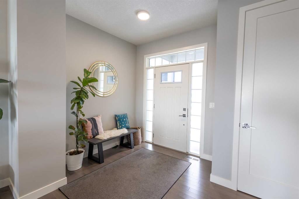 52 Tuscany Valley Grove NW, Calgary — photo 4 of 46