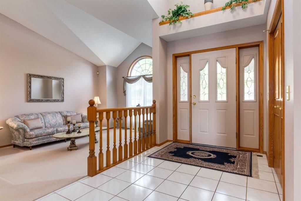 180 Edgevalley Circle NW, Calgary — photo 2 of 49