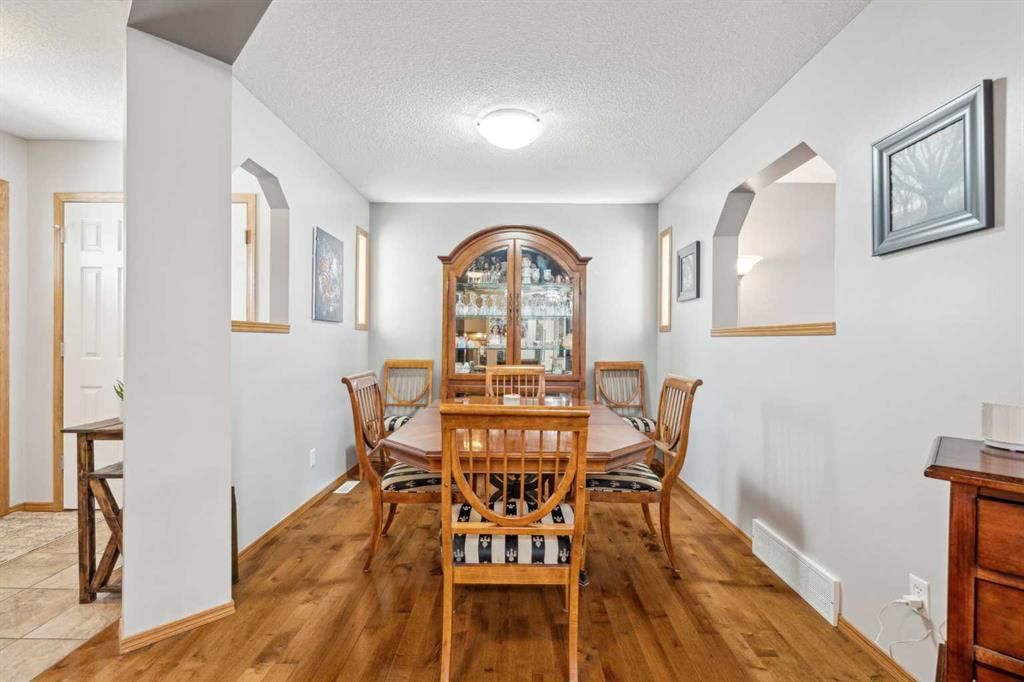 25 Harvest Park Court NE, Calgary — photo 4 of 42
