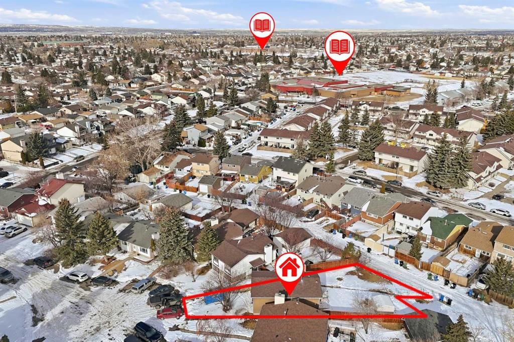 40 Falbury Bay NE, Calgary — photo 4 of 28