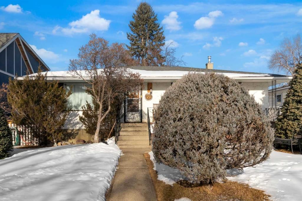 719 33A Street NW, Calgary — photo 3 of 20