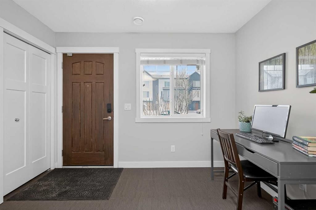 62 Skyview Ranch Avenue NE, Calgary — photo 4 of 36
