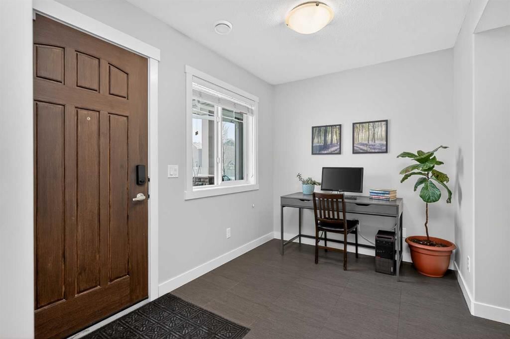 62 Skyview Ranch Avenue NE, Calgary — photo 5 of 36
