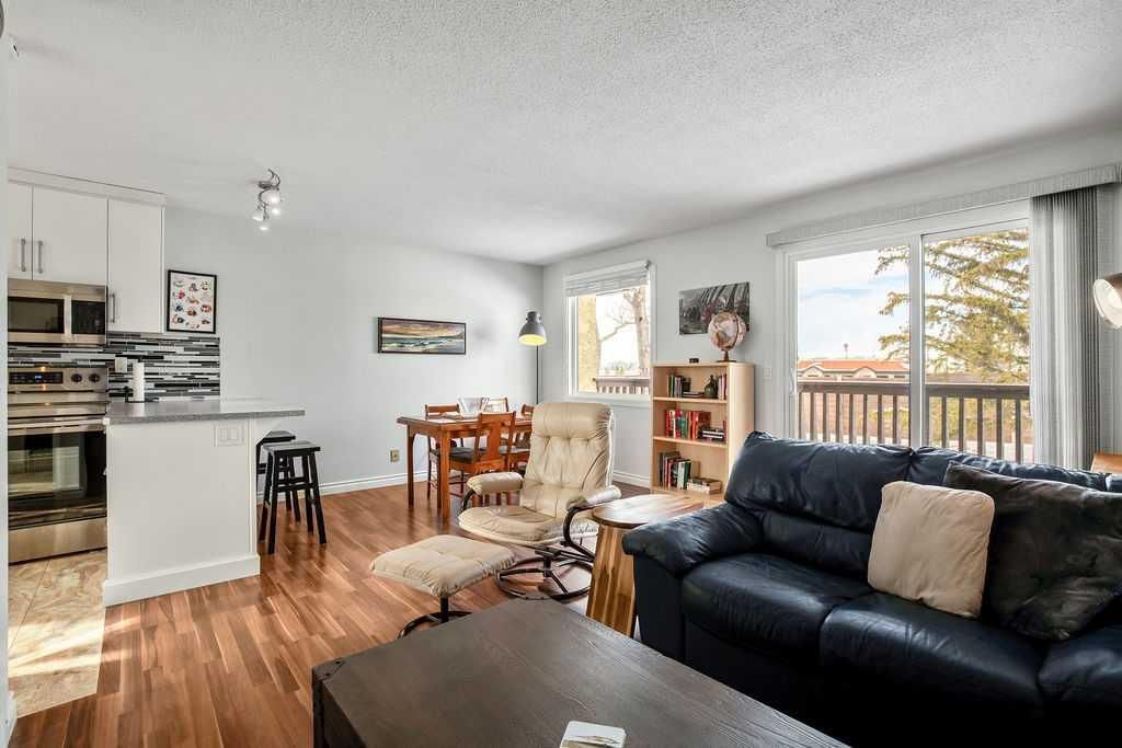 65 Storybook Gardens NW, Calgary — photo 5 of 14