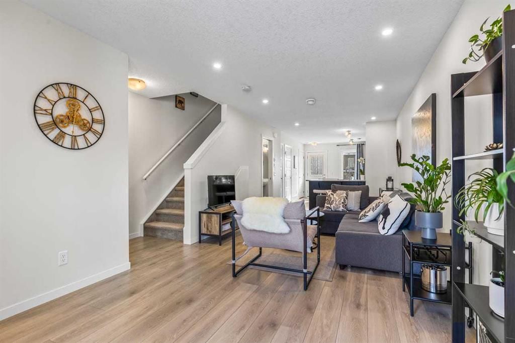 505, 338 Seton Circle SE, Calgary — photo 4 of 35