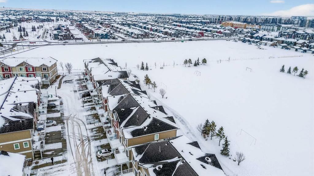 43 Redstone Circle NE, Calgary — photo 4 of 43