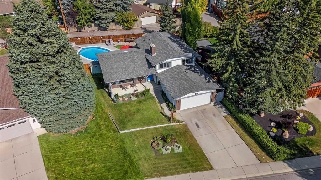 206 Lake Fraser Place SE, Calgary — photo 2 of 41