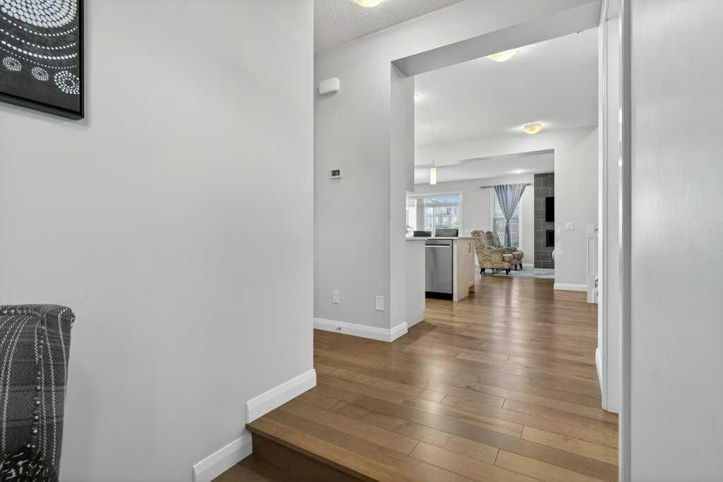 139 Evansglen Circle NW, Calgary — photo 4 of 38
