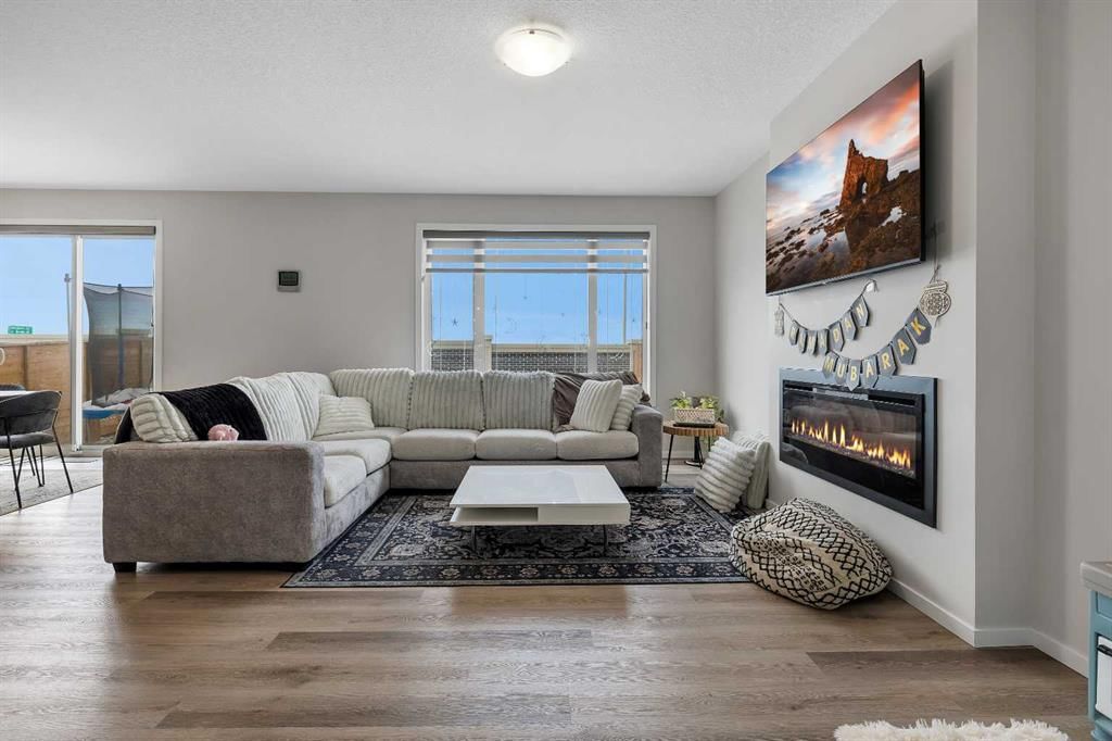 111 Cityside Court NE, Calgary — photo 4 of 29