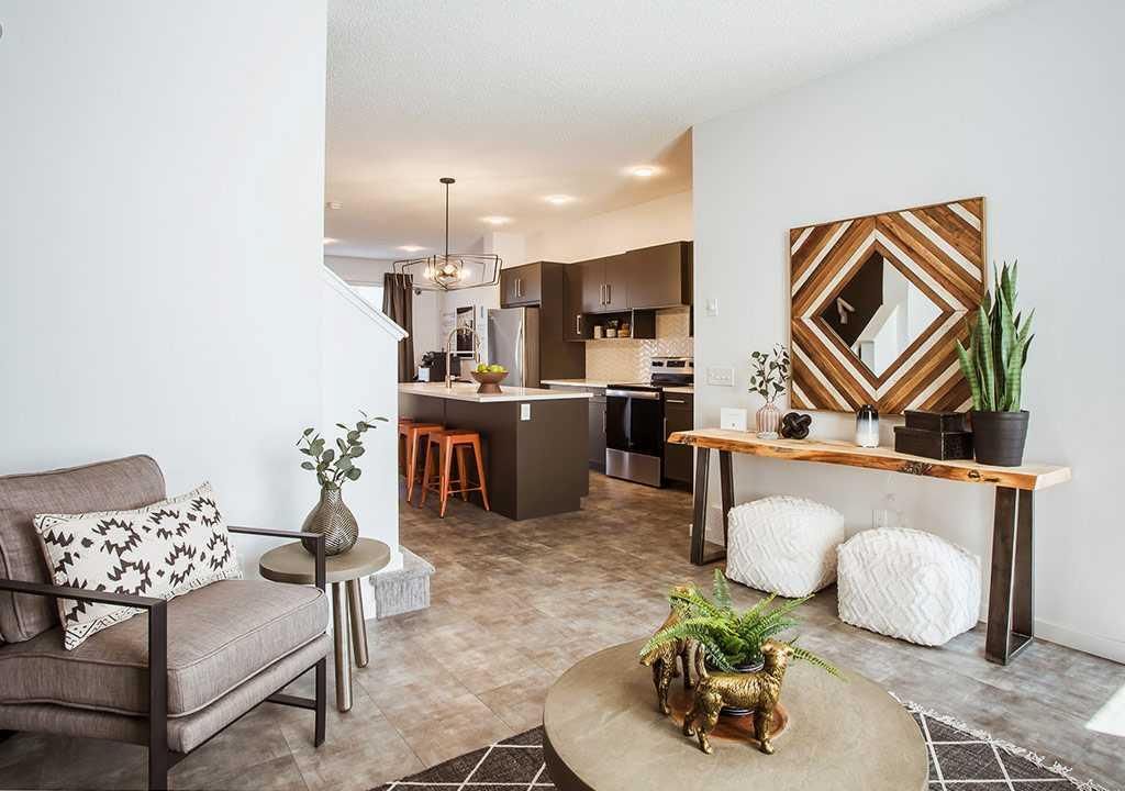 138 Sora Gardens SE, Calgary — photo 3 of 15