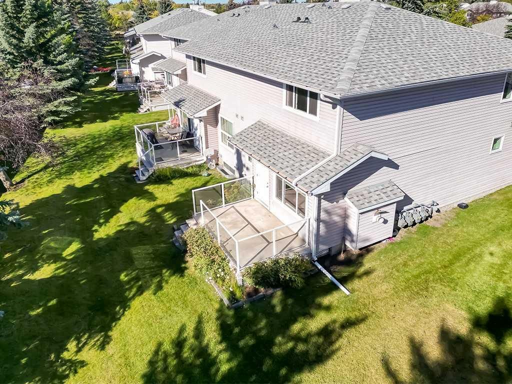 100 Catalina Circle NE, Calgary — photo 3 of 25